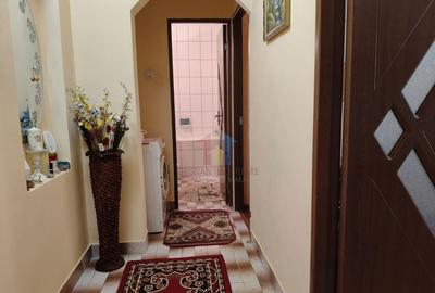Apartament cu 2 camere decomandat în Obor
