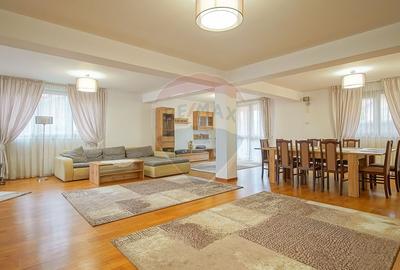 Casă cu 7 camere cu Teren 1167 Mp în Tractorul - 4