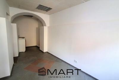 Spațiu comercial, de 45 mp, în Central - 4