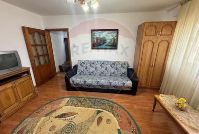 Apartament cu 2 camere de inchiriat-zona Cora - 1
