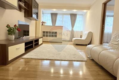 Apartament cu 3 camere semidecomandat, mobilat în Central - 1