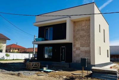 Casă cu 4 camere în Central - 2