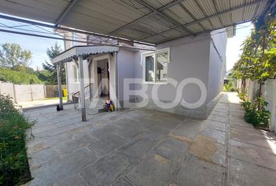 Casa de vanzare zona Calea Poplacii teren 950 mp si deschidere 21 m - 2