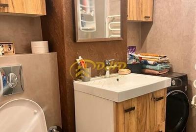 3 camere decomandat,etaj intermediar,zona semicentrala Gara Mare - 16