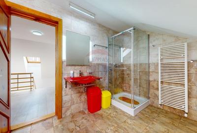 Casă individuală cu 10 camere cu Teren 710 Mp în Central - 27