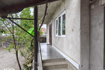 Casă cu 4 camere cu Teren 100 Mp în Central - 3