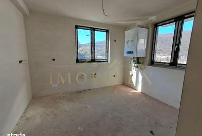 Casă cu 4 camere în Tăuți - 11