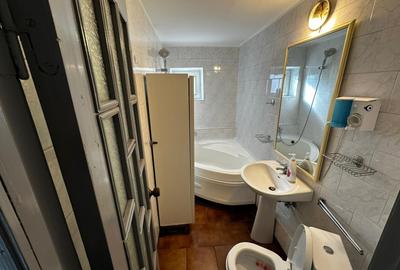 Apartament cu 3 camere decomandat în Central - 2