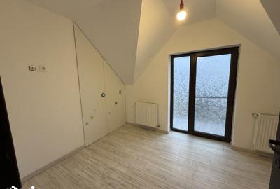 Casă cu 4 camere cu Teren 169 Mp în Central - 11