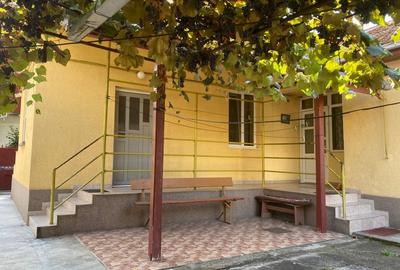 Casă cu 4 camere cu Teren 514 Mp în 14 Mai - 4