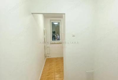 Apartament cu 4 camere semidecomandat în Apusului - 12