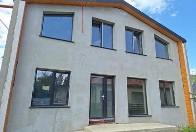 Casa noua zona linistita - 2