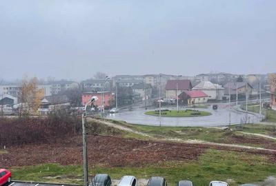 De vanzare apartament 3 camere, zona Ariesului - 2