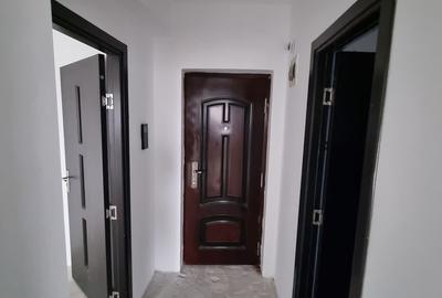 Apartament cu 2 camere decomandat în Km 5 - 11