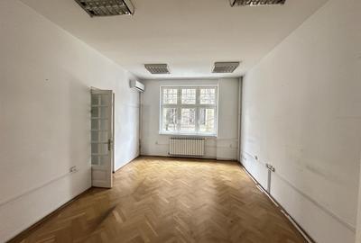 Casă cu 20 camere cu Canalizare în Aviatorilor - 7