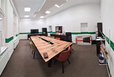 Spațiu comercial, în Central