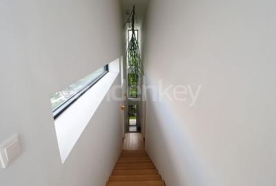 Vila minimalista pe o strada selecta si linistita - 26