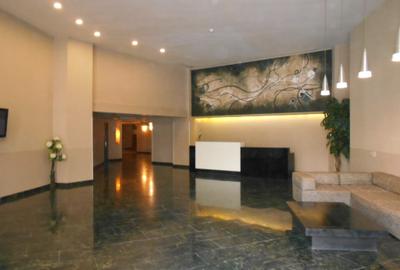 Apartament cu 3 camere decomandat în Aviației