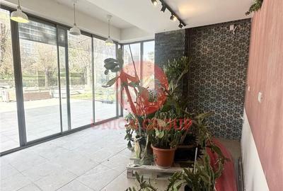 Spațiu comercial, de 160 mp, în Nord - 4
