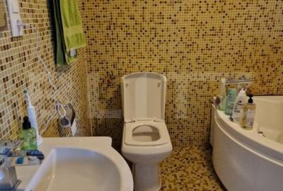 Casă cu 3 camere cu Canalizare în Unirii - 8