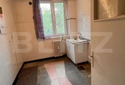 Apartament cu 3 camere semidecomandat în Ultracentral