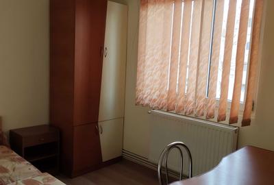 Apartament cu 2 camere semidecomandat în Florilor - 2