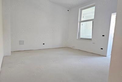 Spațiu comercial, de 103 mp, în Central - 6