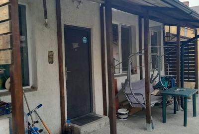 Casă cu 3 camere în Central - 1