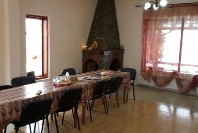 CASA  DE VACANTA - 3