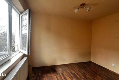 Apartament cu 3 camere semidecomandat în Intim - 3