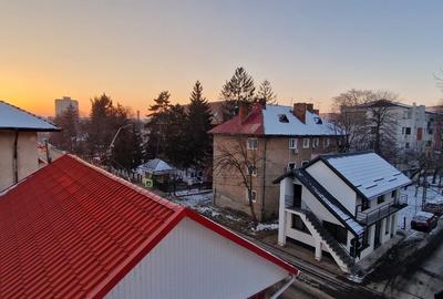 Apartament cu 2 camere decomandat, mobilat în Central - 12