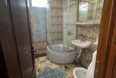 Spațiu comercial, de 1,300 mp, în Siret - 2