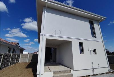 Duplex cu 4 camere cu Canalizare în Moșnița Nouă - 2