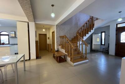 VILA P+1, Su = 350 mp.Teren 2000 mp + ANEXA,la DN 65- Valea Mare - 9