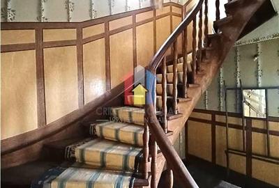 Casă cu 4 camere cu Teren 252 Mp în Central - 6
