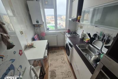 Apartament cu 3 camere decomandat în Dărmănești - 15