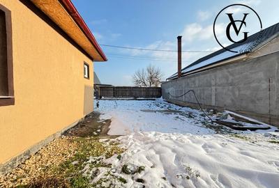 Casă individuală cu 3 camere cu Canalizare în Lumina - 10