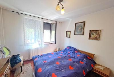 Mobilat și utilat la et 1 ?n bloc de cărămidă, cu garaj incl - 4