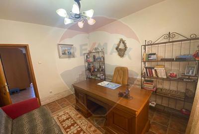 DE VANZARE Vila de vacanta in Pucioasa /Dambovita - 32