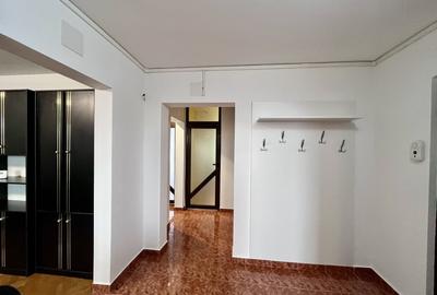 Apartament cu 3 camere in Craiter - 11