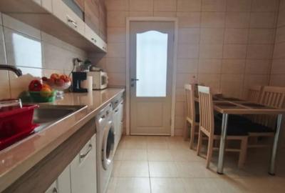 Apartament cu 2 camere decomandat în Siret - 1