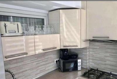 Apartament 3 camere | Etaj 2/5 | Mobilat & Utilat | Parcare proprie - 1