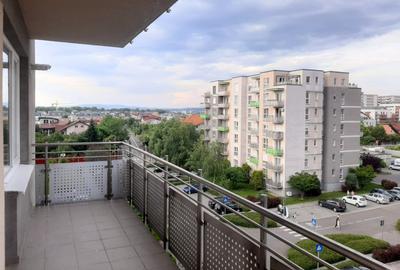 Apartament cu 2 camere decomandat, mobilat în Tractorul - 5
