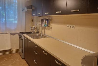 Apartament cu 3 camere decomandat în Micro 5 - 7