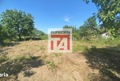 Casă cu 2 camere cu Teren 2334 Mp în Central - 1