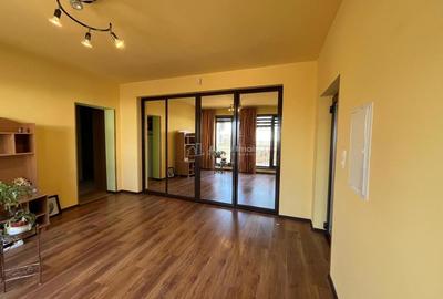 Lugoj, Vila P+2E+M , 656 Mp., Construiti, Posibilitate De Investitie, Zona 0 - 9