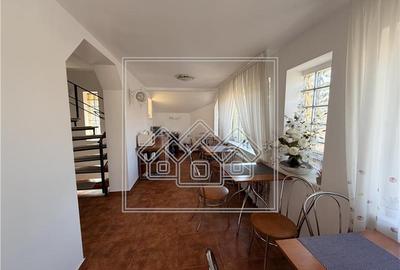 Duplex cu 8 camere cu Canalizare în Central - 9