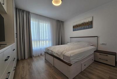 Apartament cu 3 camere decomandat, mobilat în Tractorul - 23