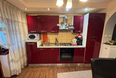 Apartament 3 camere, etaj 3 , zona Liceul Pedagogic, mobilat - 5