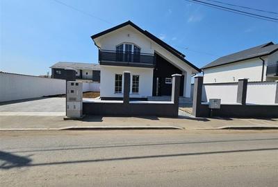 Casa / Vila 178 mp - Bragadiru  /  Cartier Independentei - 2